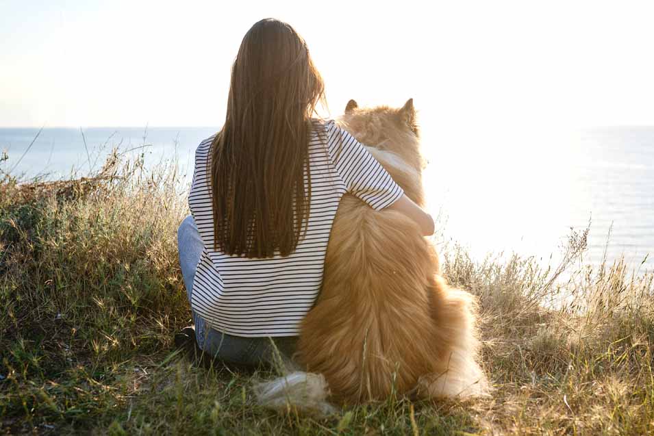 Picture of a woman and her dog