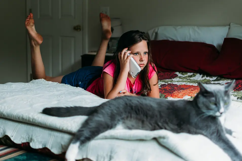 cat in teens bedroom